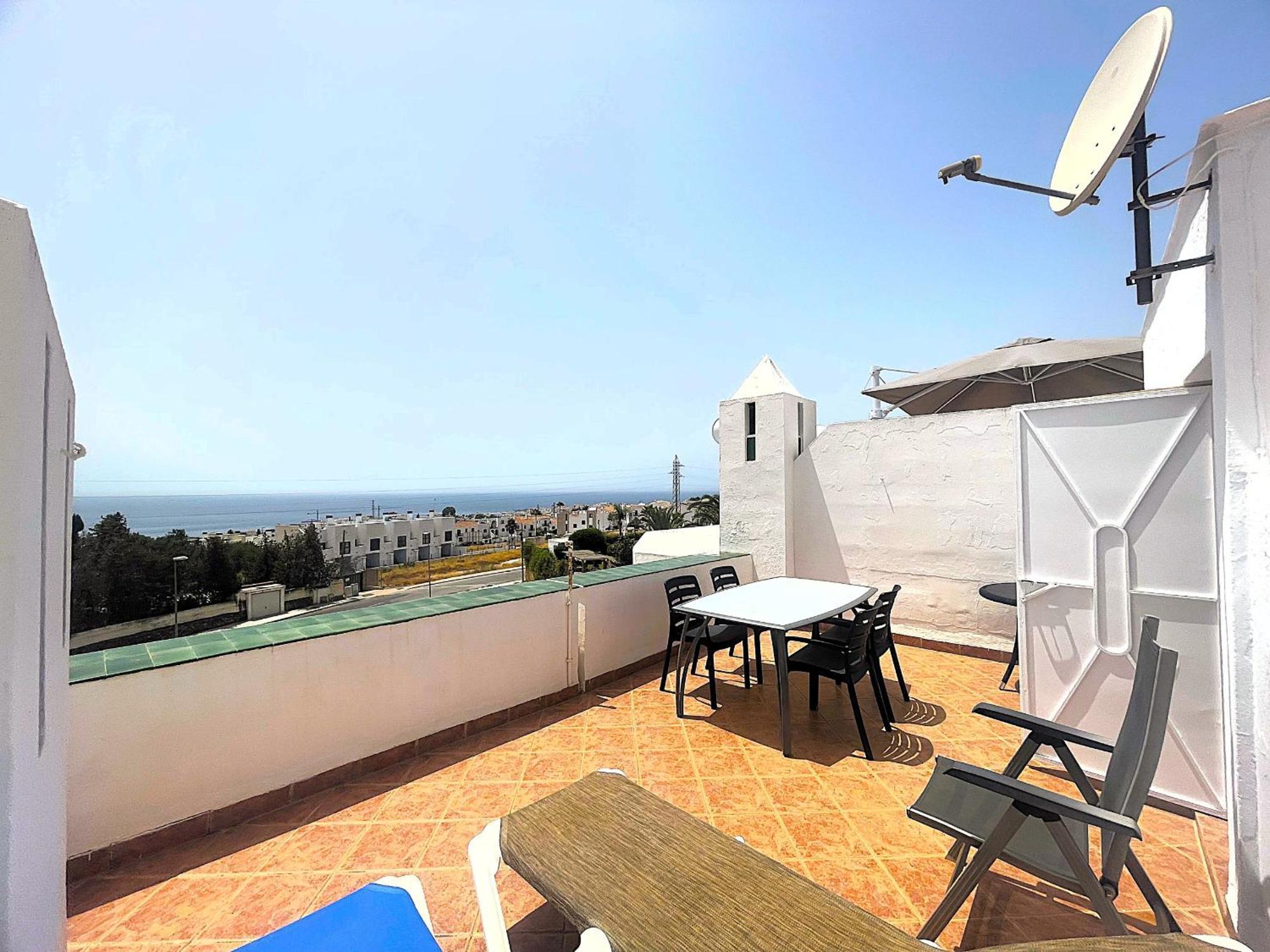 Urb. Alhambra II 15 Villa Нерха Екстериор снимка