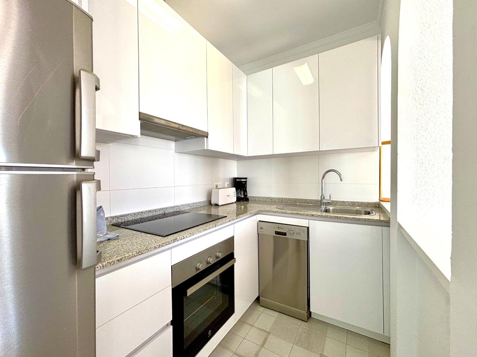 Urb. Alhambra II 15 Villa Нерха Екстериор снимка